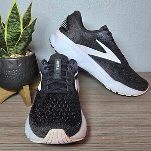 Like New! Brooks Ghost 16 Black Neutral Running Walking Sneakers Size 8.5 Womens